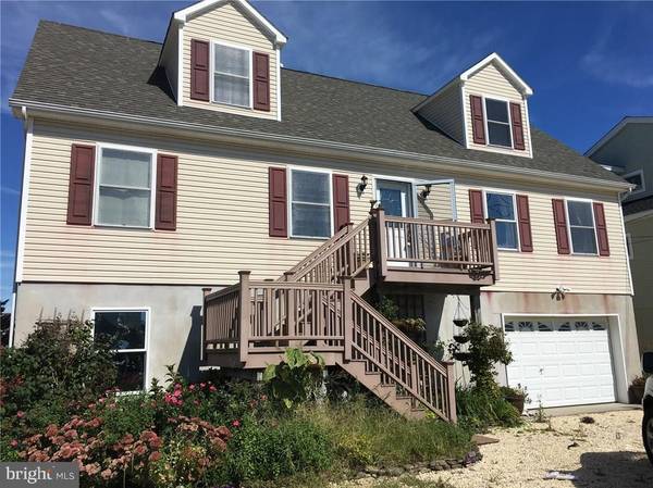 36 WILLARD DR, Manahawkin, NJ 08050