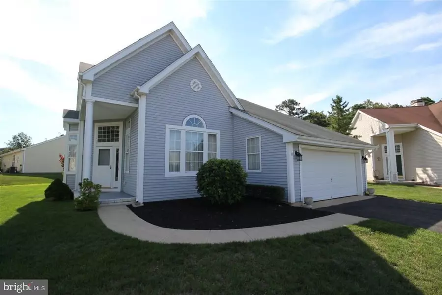 11 DEER LAKE CT, Barnegat, NJ 08005