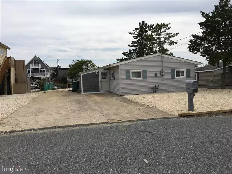 110 DORY DR E, Tuckerton, NJ 08087