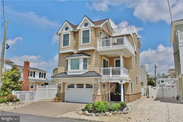 13 E 33RD ST, Long Beach Township, NJ 08008