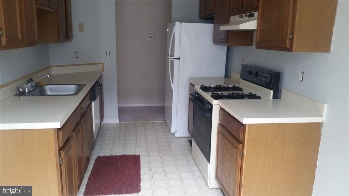 Barnegat, NJ 08005,82 PINE OAK BLVD