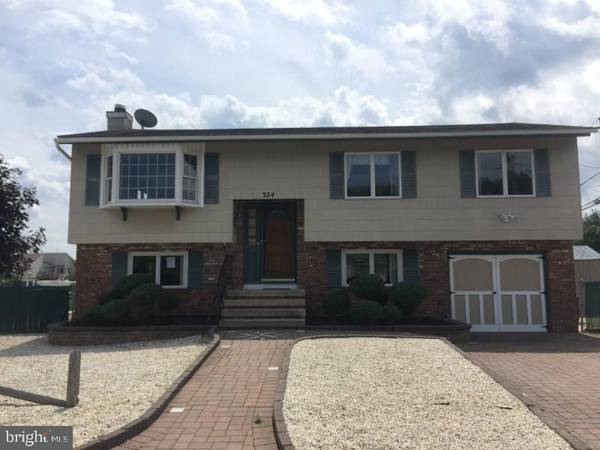 324 TUSCARORA AVE, Barnegat, NJ 08005