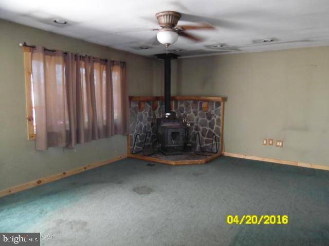 Barnegat, NJ 08005,13 MAST DR