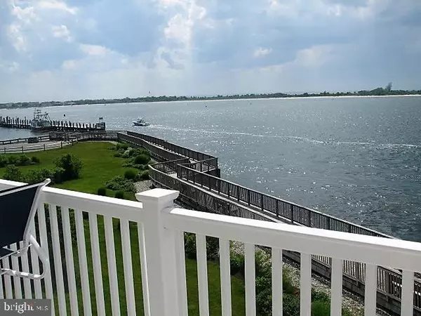 Barnegat Light, NJ 08006,40 4TH ST #1