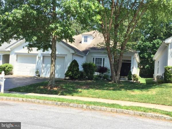 5 SUMMERWINDS DR, Lakewood, NJ 08701