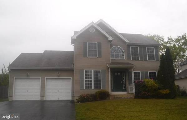 64 CHESTNUT WAY CIR, Barnegat, NJ 08005