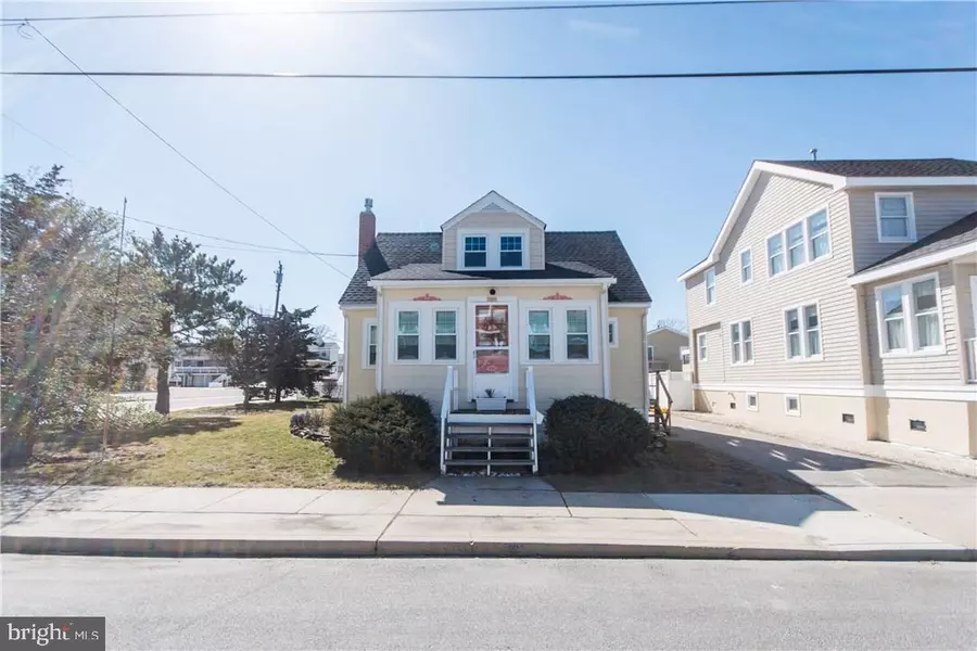 102 W NEW JERSEY AVE, Long Beach Township, NJ 08008