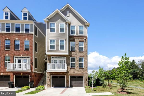 25203 BRIARGATE TER, Chantilly, VA 20152