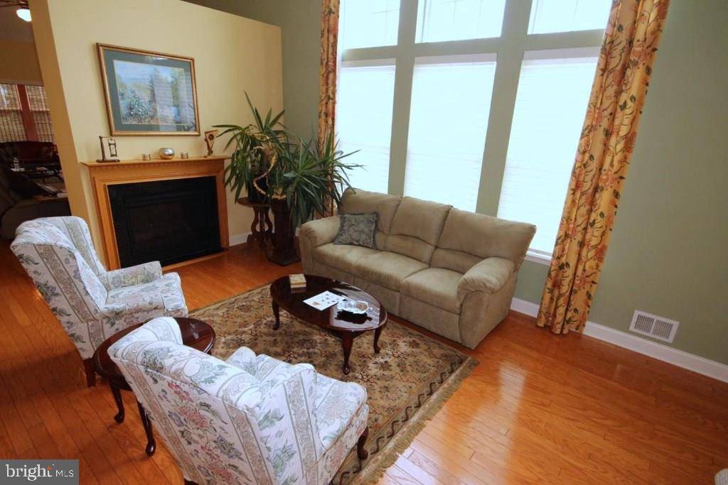 Barnegat, NJ 08005,12 HARBOR PL