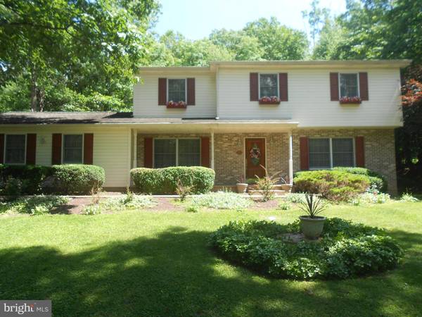 11 NAVAJO DR, Auburn, PA 17922