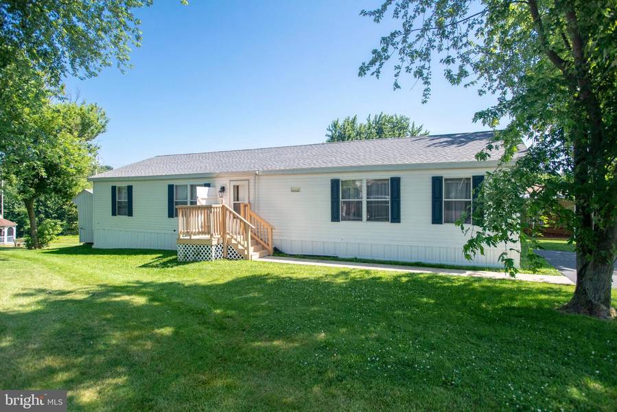 220 ROBIN DRIVE, Red Lion, PA 17356