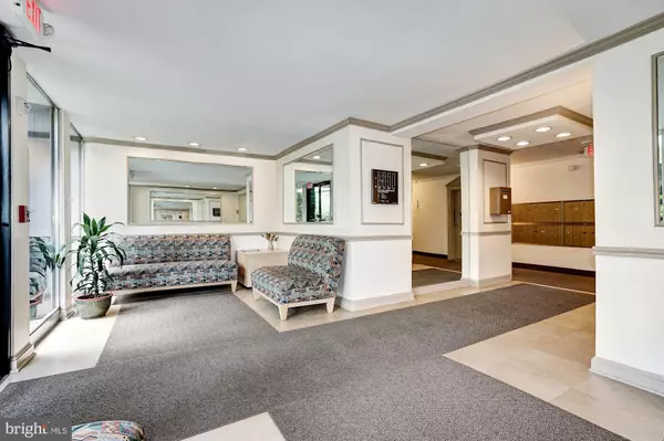 3701 5TH ST S #501, Arlington, VA 22204
