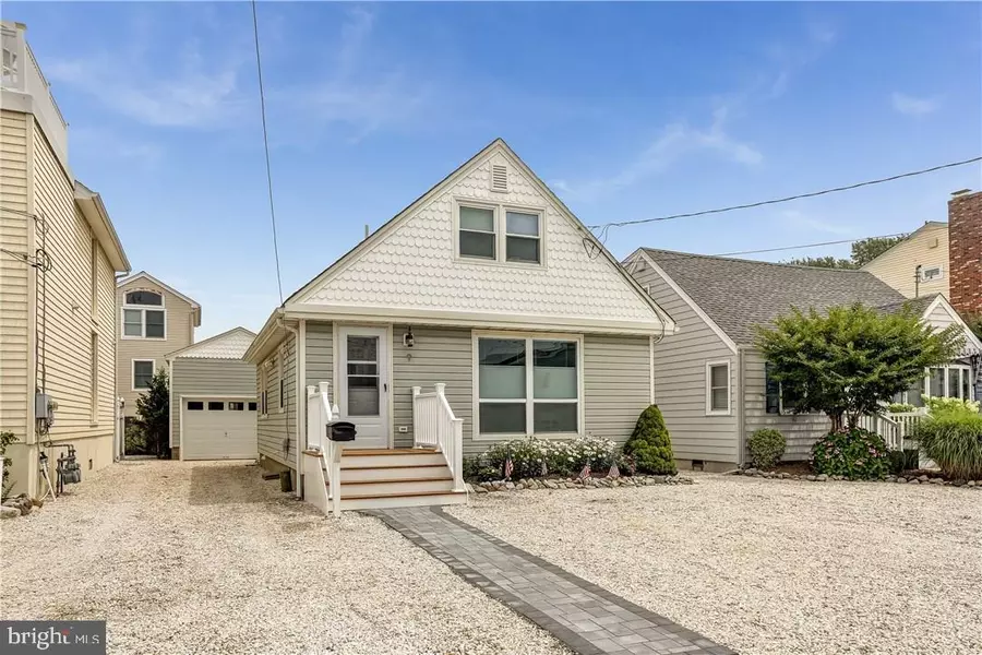 9 E 28TH ST E, Long Beach Township, NJ 08008