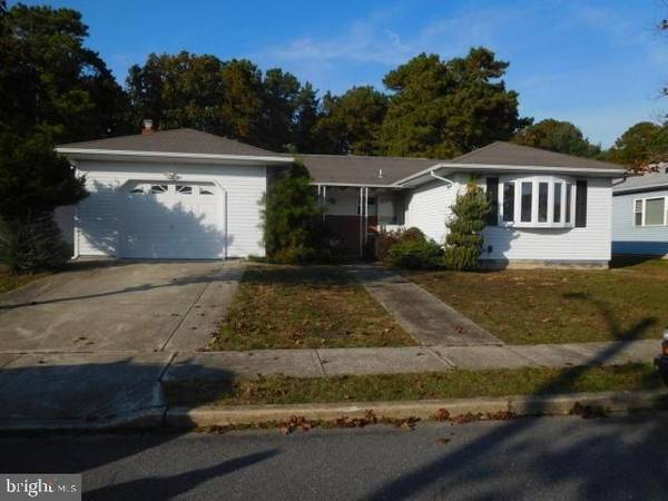 41 DORAL DR, Toms River, NJ 08757