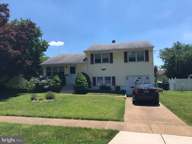 1324 GREENLEAF RD, Wilmington, DE 19805