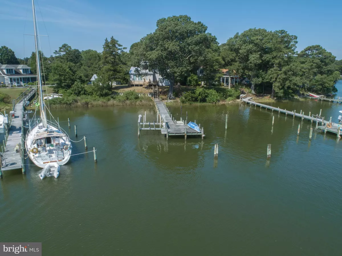 Deltaville, VA 23043,122 SUNRISE PT