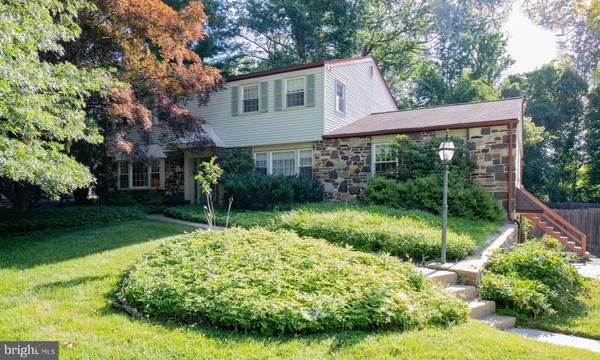 13 SCARLET OAK DR, Lafayette Hill, PA 19444