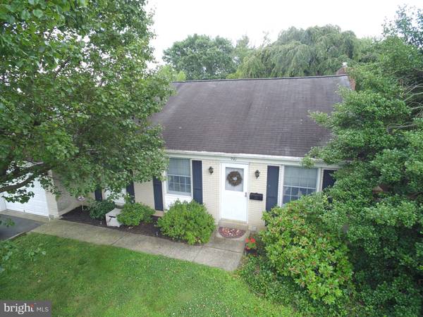 941 WOODBOURNE DR, Southampton, PA 18966