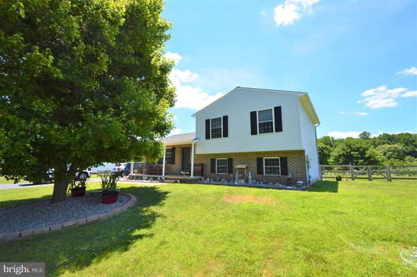 141 LOG YARD LN, Townsend, DE 19734