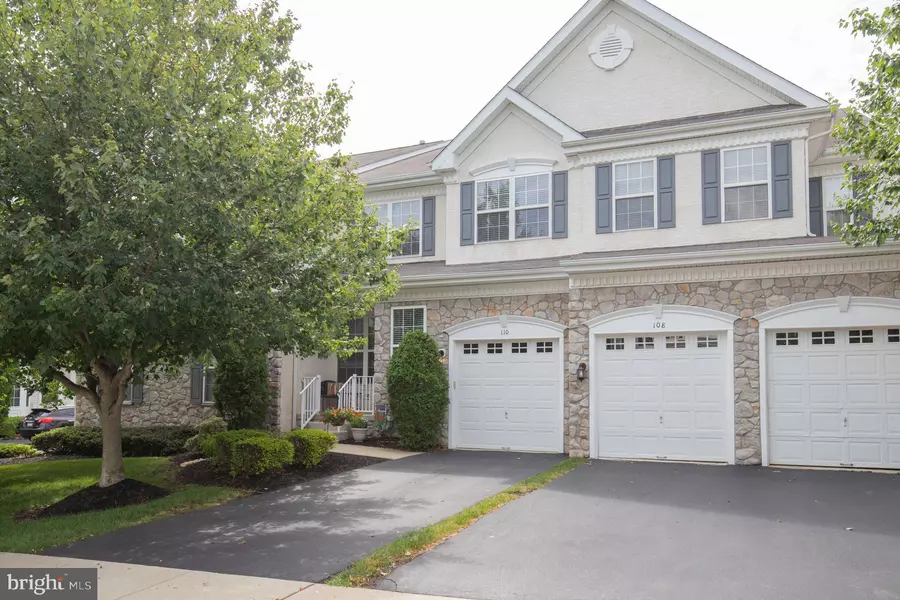 110 PORTSMOUTH CIR, Glen Mills, PA 19342