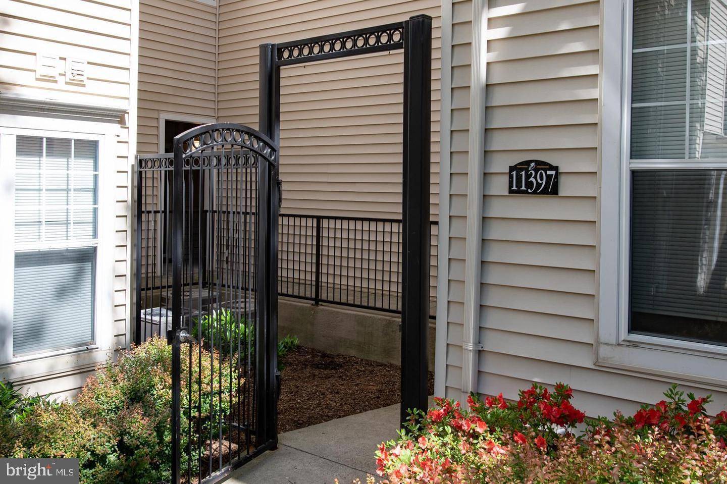 Fairfax, VA 22030,11397 ARISTOTLE DR #11-107