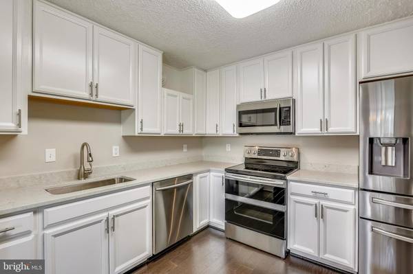 7420 WESTLAKE TER #207, Bethesda, MD 20817