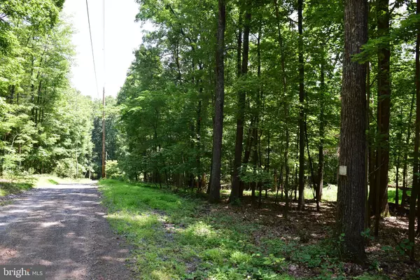 HAPPY VALLEY LN, Berkeley Springs, WV 25411