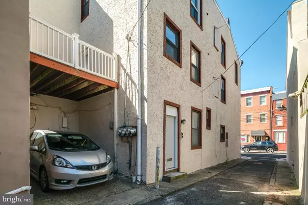 Philadelphia, PA 19147,777 S 6TH ST