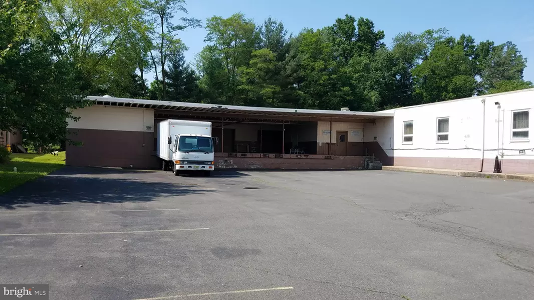 1515 PARKWAY AVE, Ewing, NJ 08628