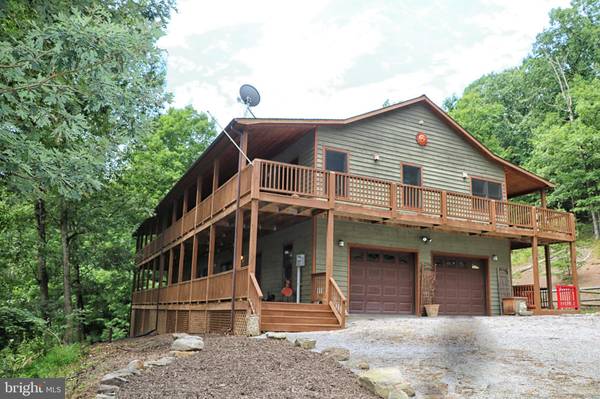 700 ROCKY BRANCH RD, Baker, WV 26801