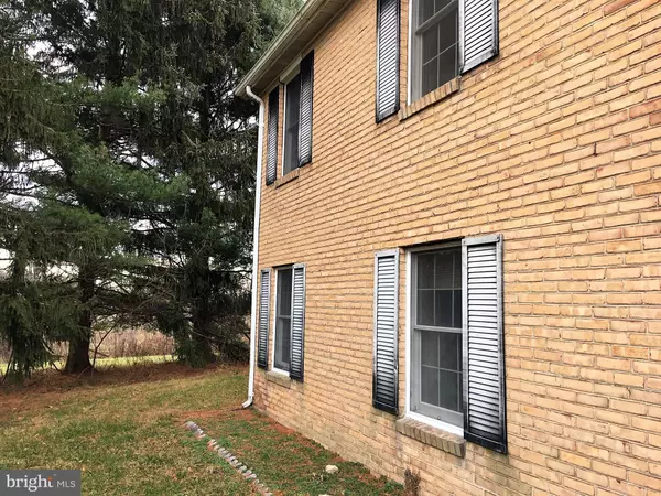 Gaithersburg, MD 20882,7125-W/7115 DAMASCUS ROAD