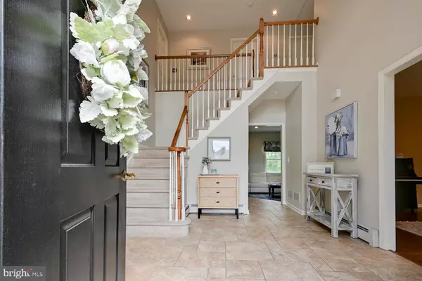 Hillsborough, NJ 08844,118 LABAW CT