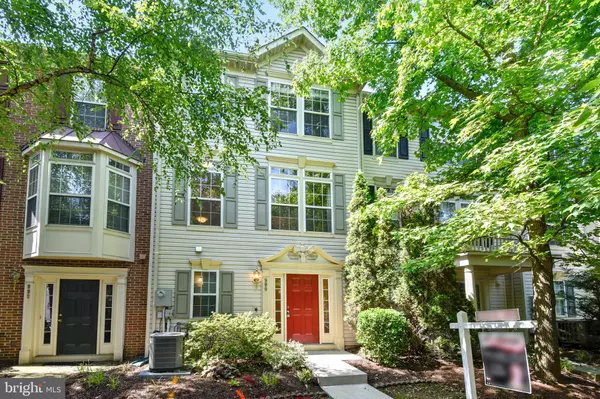 Alexandria, VA 22304,990 HARRISON CIR