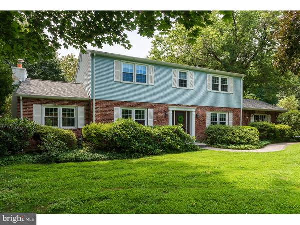 3 WOODMONT LN, Malvern, PA 19355