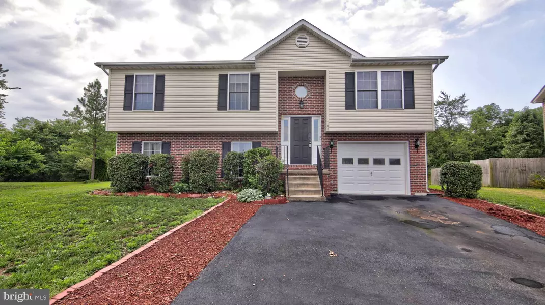 102 LEGACY CT, Stephens City, VA 22655