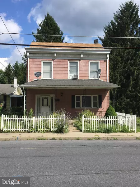 576 PEACOCK ST, Pottsville, PA 17901