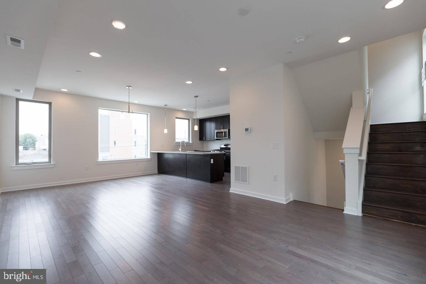 Philadelphia, PA 19125,2125 KENSINGTON WALK #LOT 52
