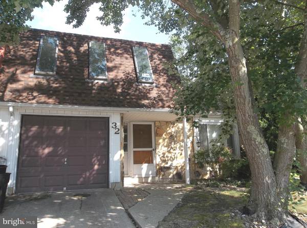 Clementon, NJ 08021,32 ORIOLE PL