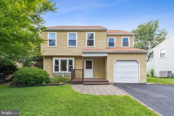 1305 KERWOOD LN, Downingtown, PA 19335