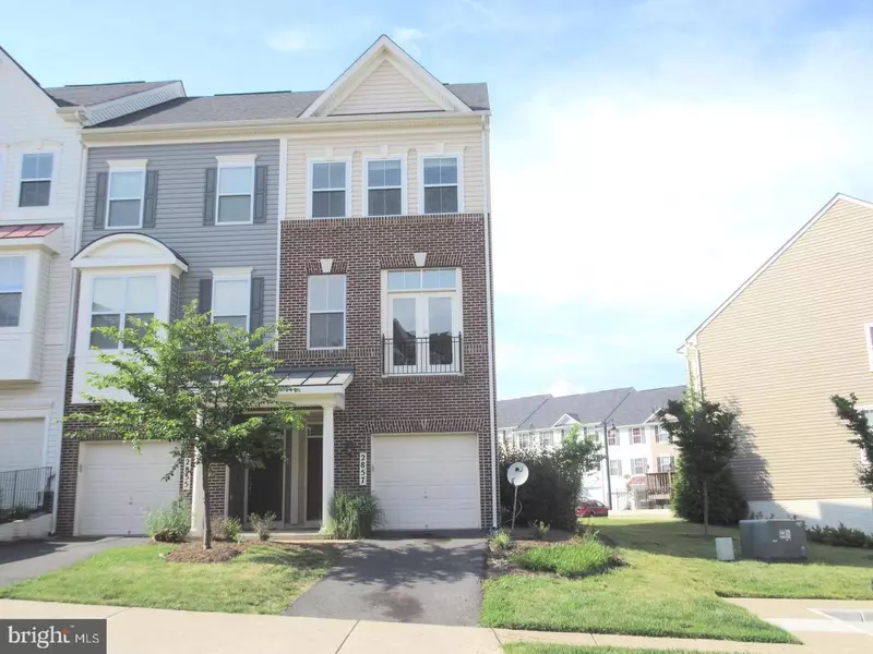 2857 CHINKAPIN OAK LN #234, Woodbridge, VA 22191