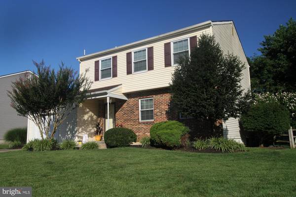 8 WHITSON DRIVE, Newark, DE 19702