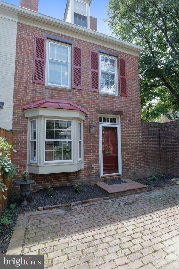 665 S COLUMBUS ST, Alexandria, VA 22314