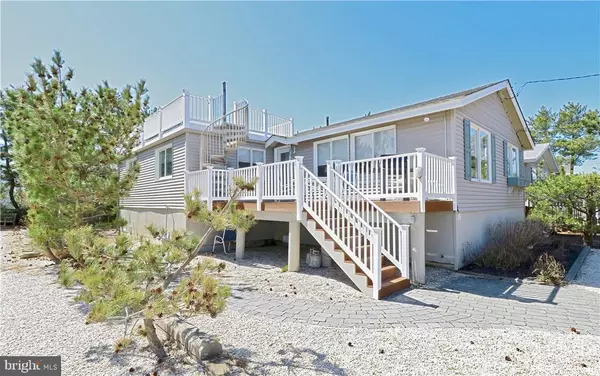 8 BERGEN AVE E, Harvey Cedars, NJ 08008