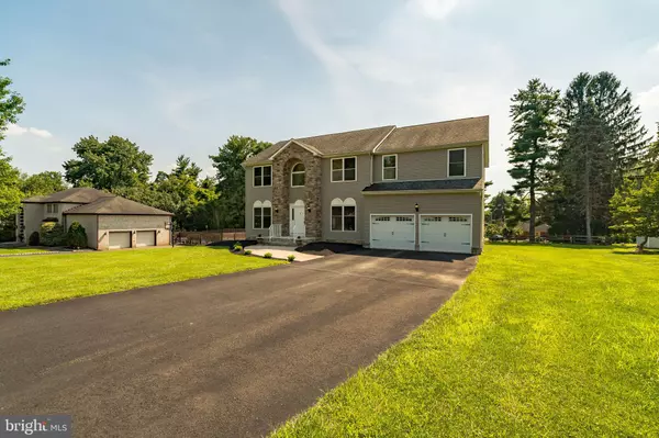 Ewing, NJ 08628,5 MOUNTAINVIEW CT