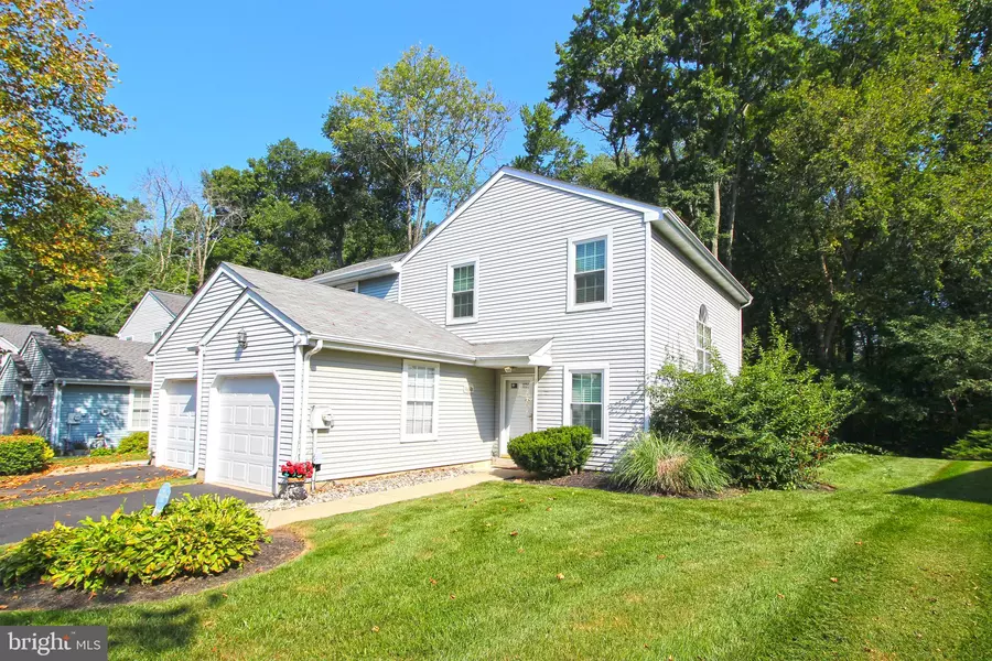 46 CAROUSEL CIR, Doylestown, PA 18901