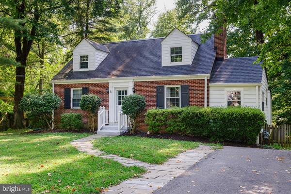 3128 HOLMES RUN RD, Falls Church, VA 22042