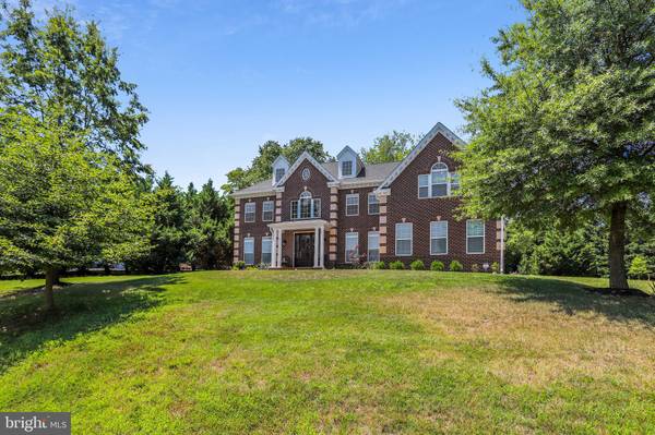 1832 WOODS RD, Annapolis, MD 21401