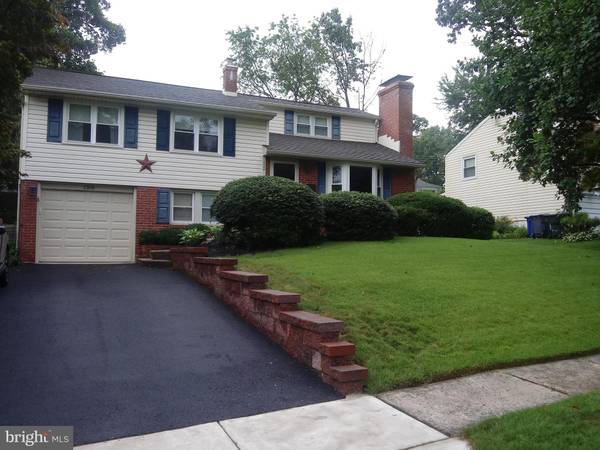 1308 CLARKE RD, Abington, PA 19001