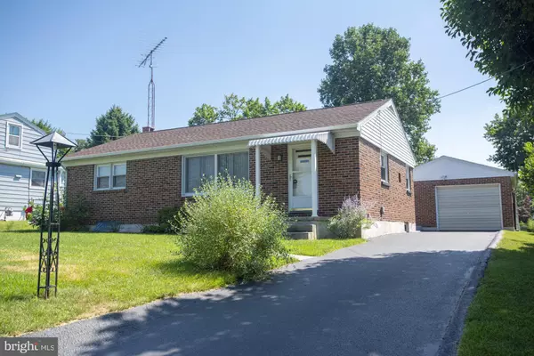 2143 PLEASANT VIEW DR, York, PA 17406