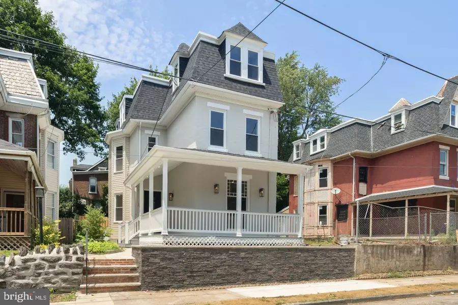 307 W EARLHAM TER, Philadelphia, PA 19144